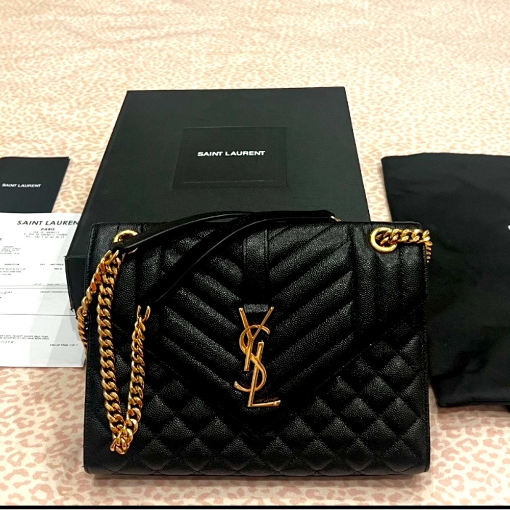 Saint Laurent Envelope Triquit Medium YSL shoulder bag in Grained leather